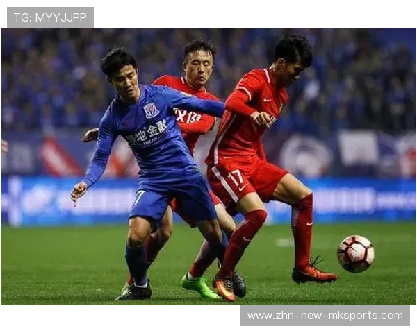 上海申花中场调度迅速带动整体前移