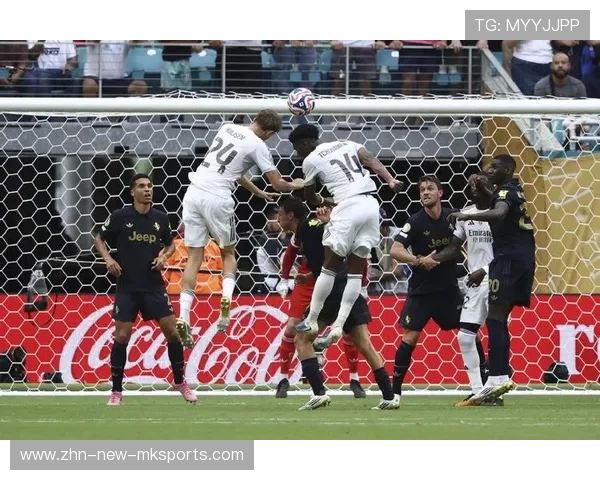 尤文边路的穿插与头球,完成了本场比赛的制胜动作